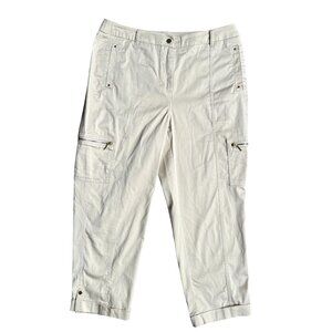 Chicos Beige Zip Pocket Cargo Capris Pants Womens M Stretch Cotton Spandex Crop‎